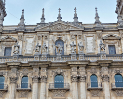 La Catedral de Jaén, una Iglesia con balcones